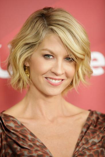 Jenna Elfman Image