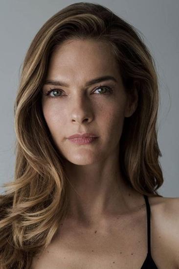 Nicole Steinwedell Image