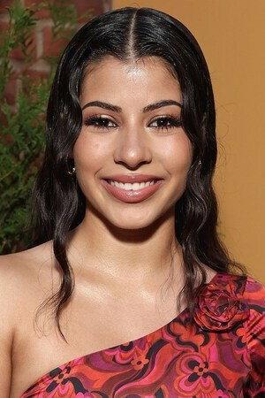 Kyndra Sanchez Image