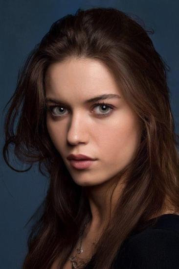 Afra Saraçoğlu Image