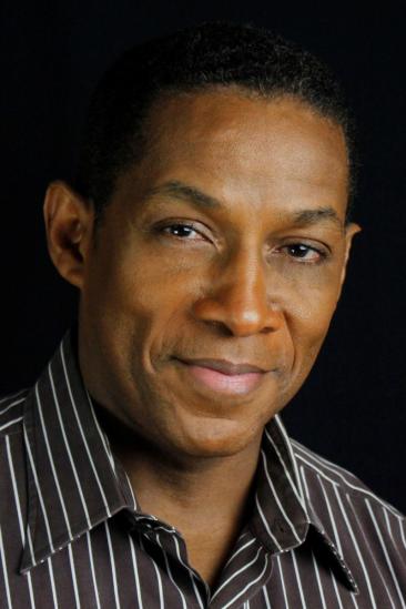 Cameron Arnett Image