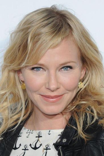 Kelli Giddish Image