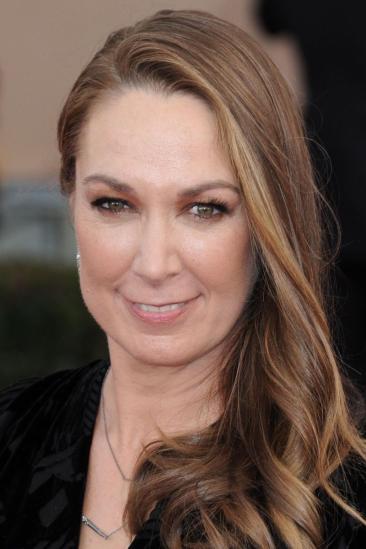 Elizabeth Marvel Image