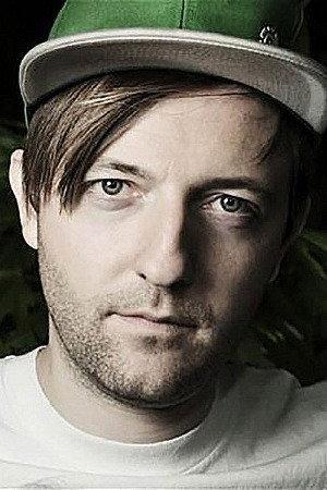 Andrew Maxwell Image