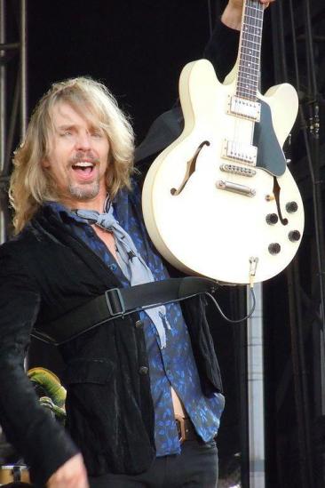 Tommy Shaw Image