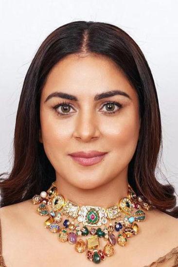 Shraddha Arya Image