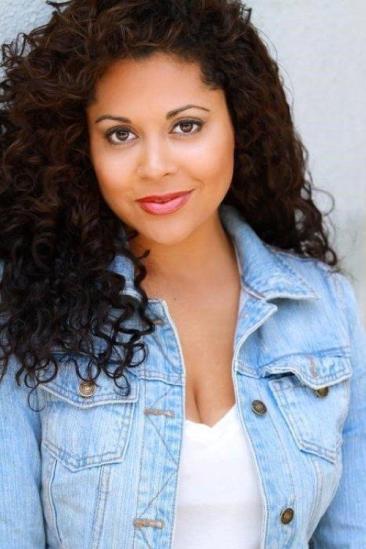 Vianessa Castaños Image