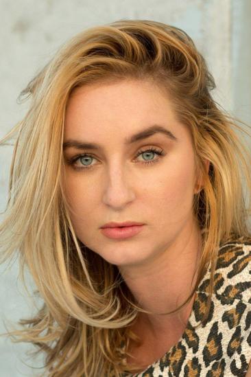 Cassandra Starr Image