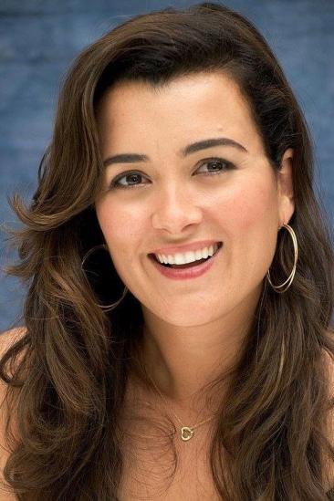 Cote De Pablo Image