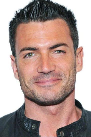 Aiden Turner Image
