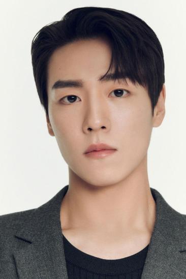 Lee Hyun-woo Image