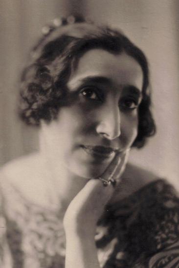 Gabrielle Rosny Image