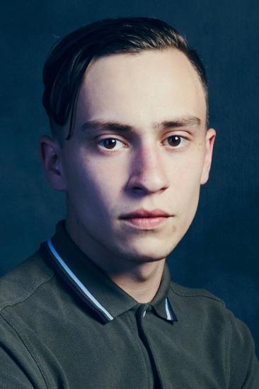 Keir Gilchrist Image