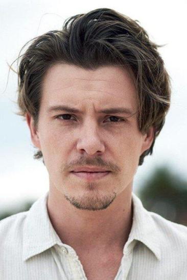 Xavier Samuel Image