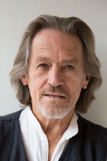 Miles Anderson Image