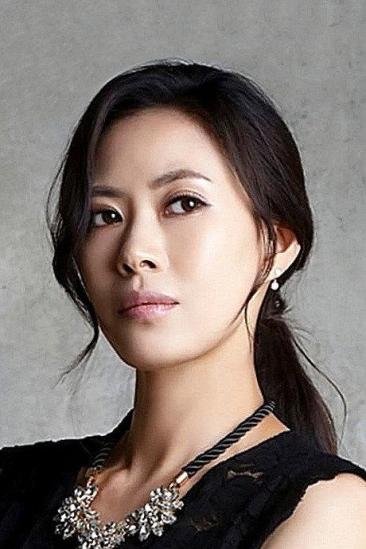 Yoo Chae-young Image