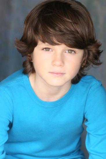 Zachary Hernandez Image