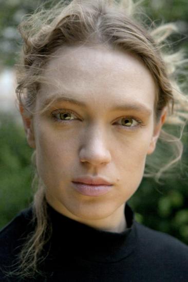 Alena Yiv Image