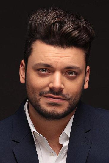 Kev Adams Image