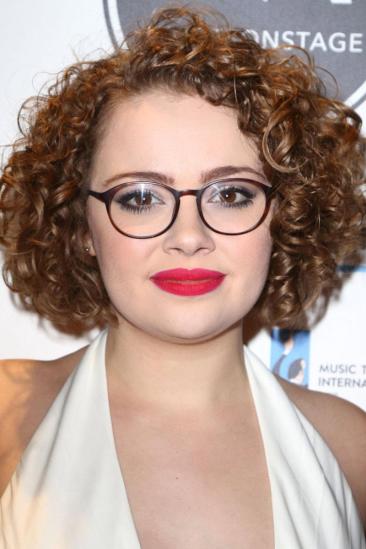 Carrie Hope Fletcher Image