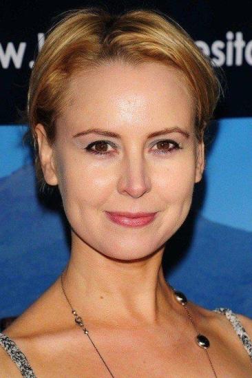 Caroline Carver Image