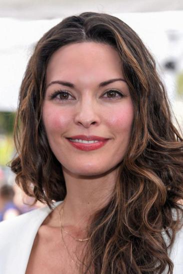 Alana de la Garza Image