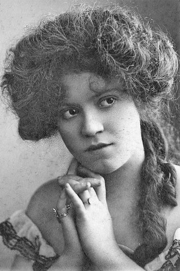 Helen Wright Image