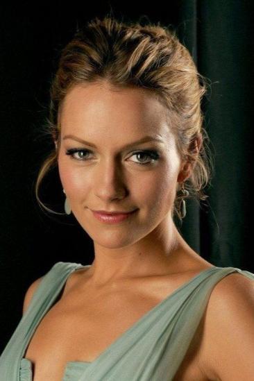 Becki Newton Image