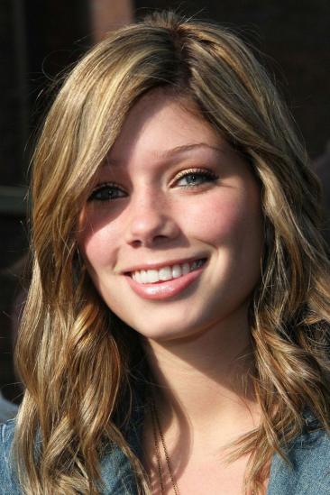 Nikki Sanderson Image