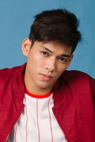 Ricci Rivero Image