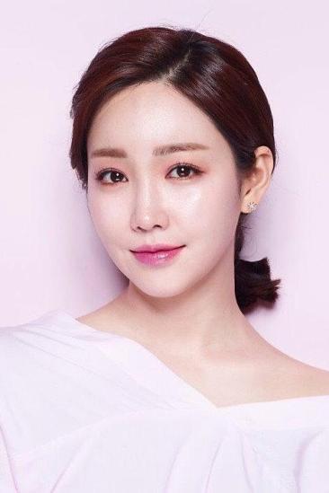 Lee Yu-ri Image