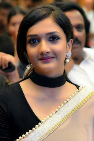 Surabhi Santosh Image