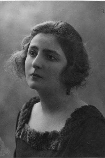 Hélène Darly Image