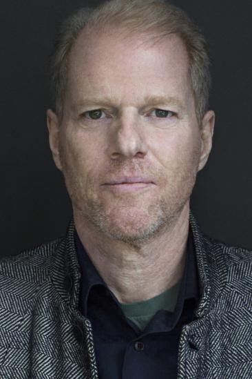 Noah Emmerich Image