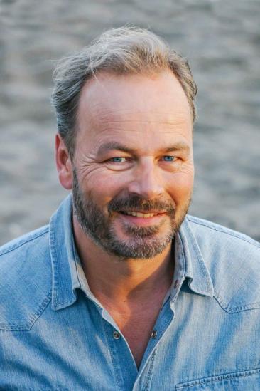 Till Demtrøder Image