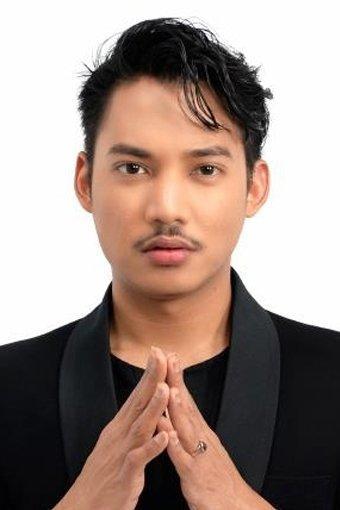 Hael Husaini Image