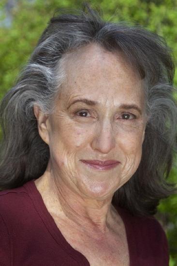Elizabeth Harnett Image