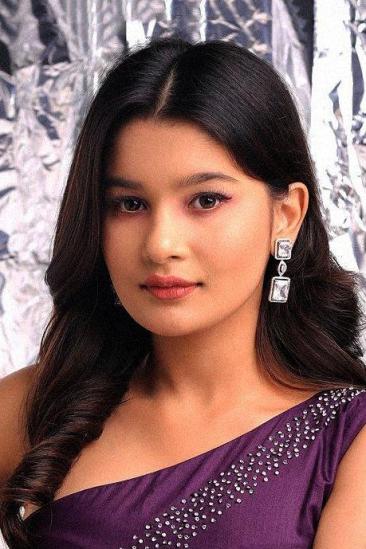 Yuvina Parthavi Image