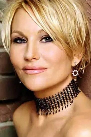 Schae Harrison Image