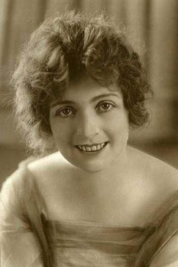 Myrtle Gonzalez Image