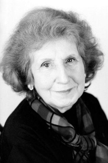 Tsilla Chelton Image