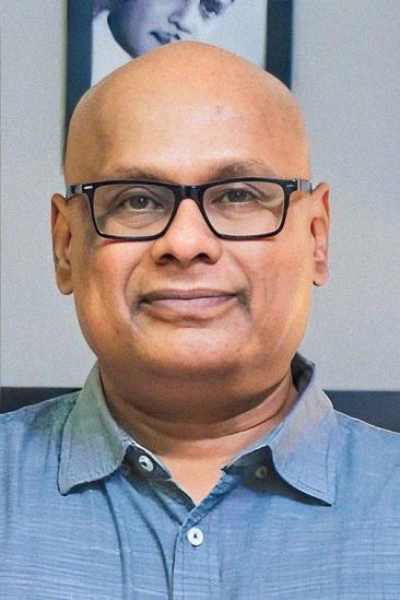 Suresh Chakravarthy Image