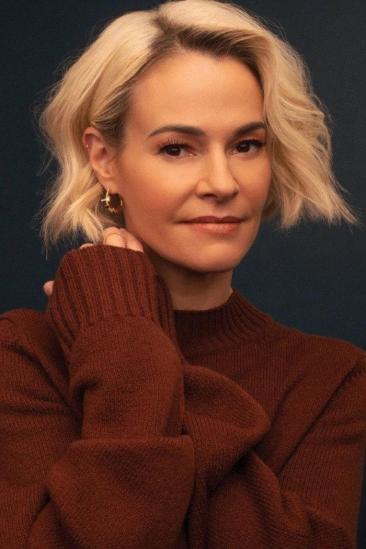 Leisha Hailey Image