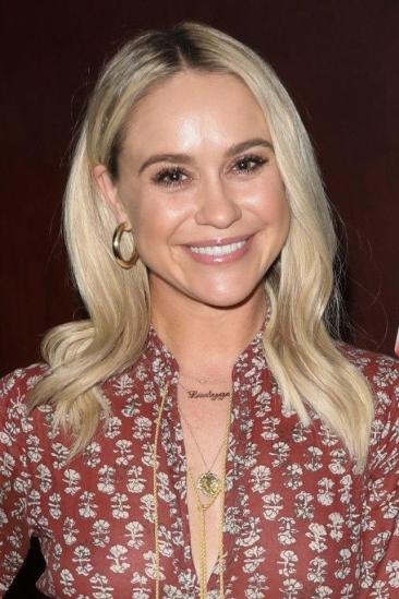 Becca Tobin Image