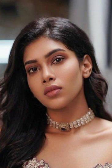 Dushara Vijayan Image