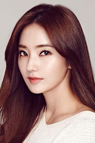 Han Chae-young Image