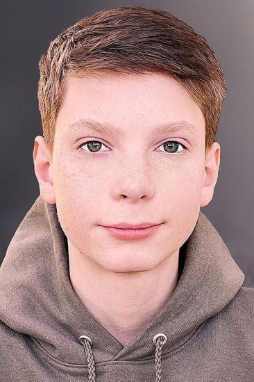 Everett Blunck Image