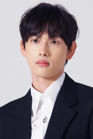 Yim Si-wan Image