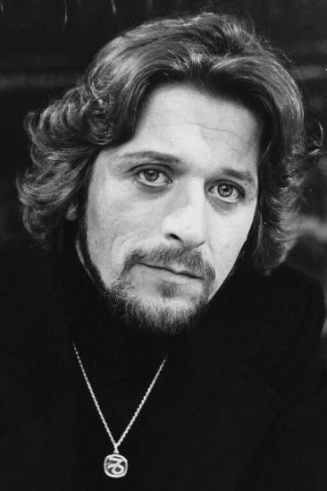 Albert Millaire Image