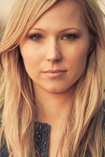 Sara Sanderson Image